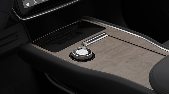 Volvo EX90 21 of 24