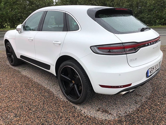 Porsche Macan S 9 of 23
