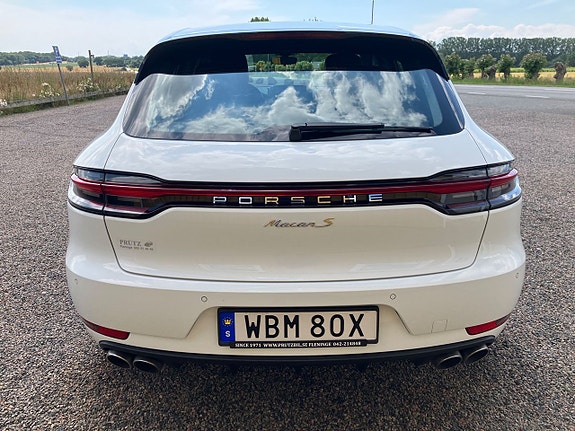 Porsche Macan S 22 of 23