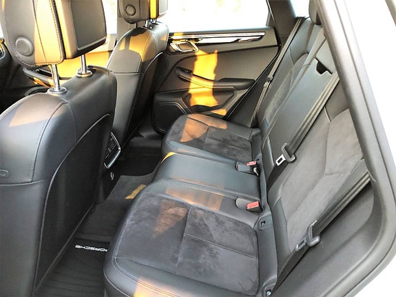 Porsche Macan S 11 of 23