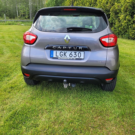 Renault Captur 6 of 12
