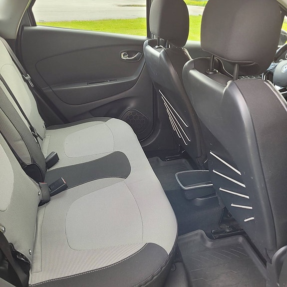 Renault Captur 8 of 12
