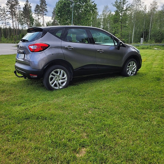 Renault Captur 5 of 5