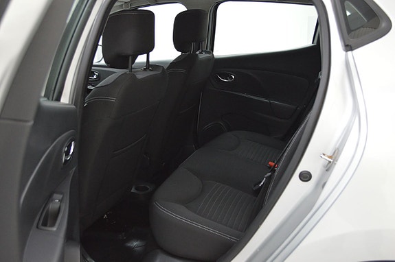 Renault Clio 10 of 25