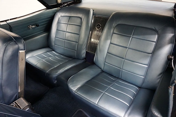 Buick Riviera 18 of 27