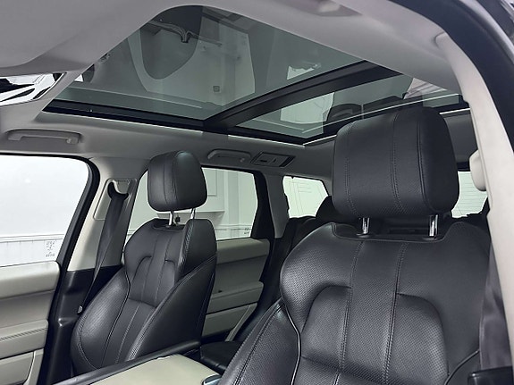 Land Rover Range Rover Sport 17 of 27
