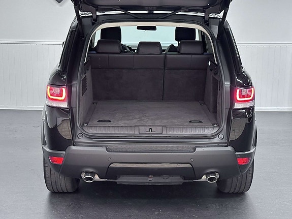 Land Rover Range Rover Sport 10 of 27