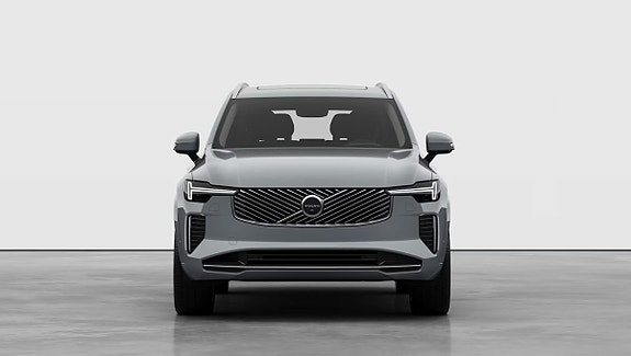 Volvo XC90 3 of 14