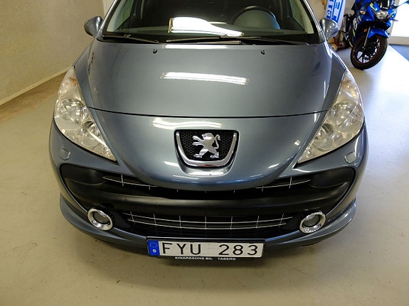 Peugeot 207 2 of 5