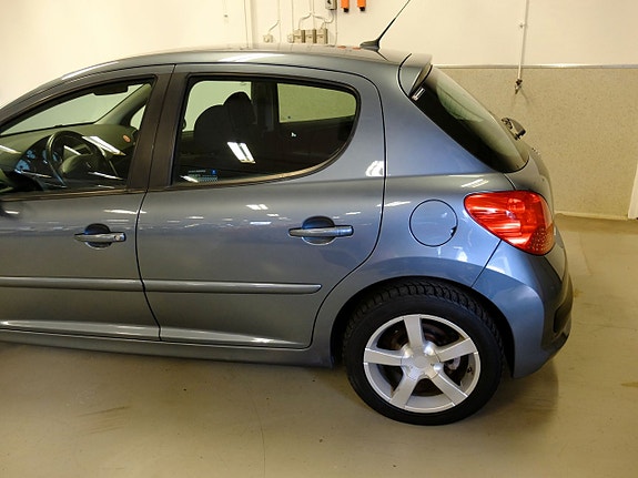 Peugeot 207 8 of 10