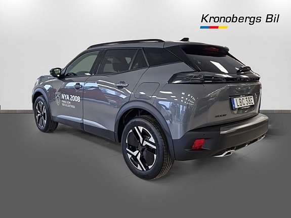 Peugeot 2008 7 of 16