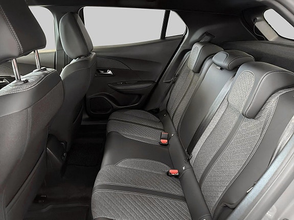 Peugeot 2008 9 of 19