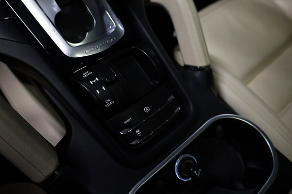 Porsche Cayenne S 16 of 19