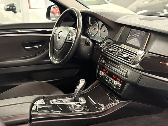 BMW 520 17 of 18