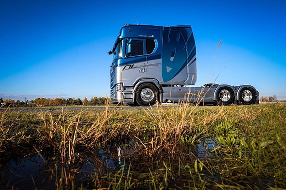 Scania S660 Dragbil 6X2 21 of 23
