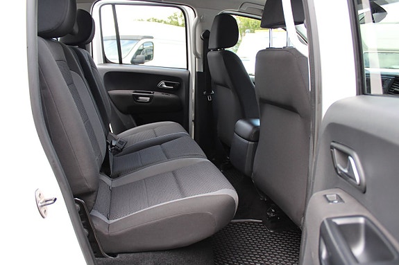 Volkswagen Amarok 17 of 23