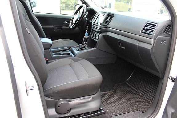 Volkswagen Amarok 15 of 23