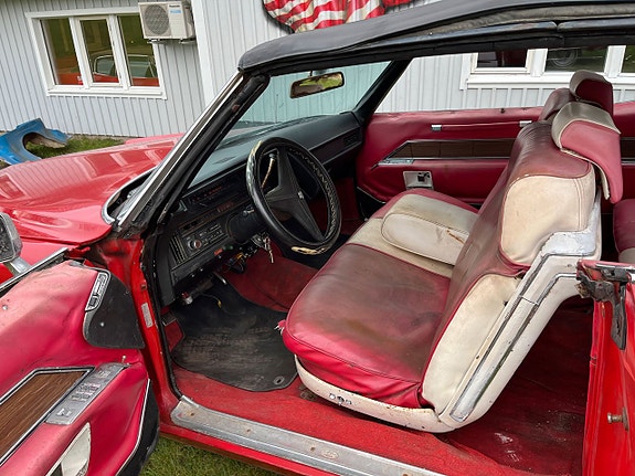 Cadillac Deville 12 of 13