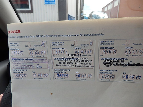 Nissan Almera 6 of 8