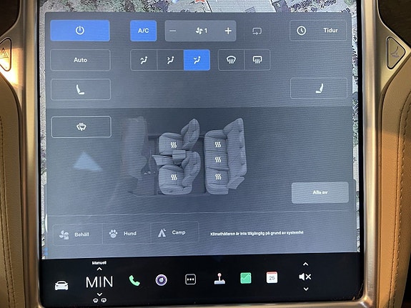 Tesla Model S 16 of 17