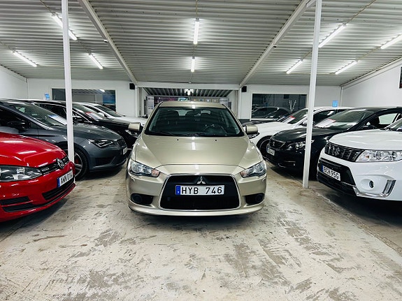 Mitsubishi Lancer