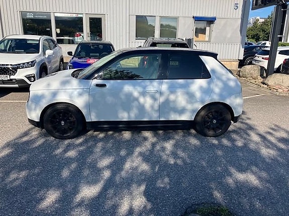 Honda e 2 of 3
