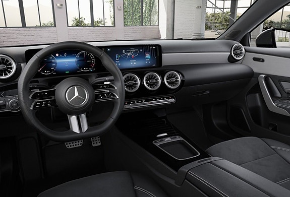 Mercedes-Benz A250 e 3 of 4
