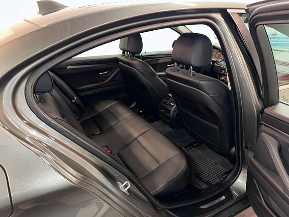 BMW 520 13 of 19