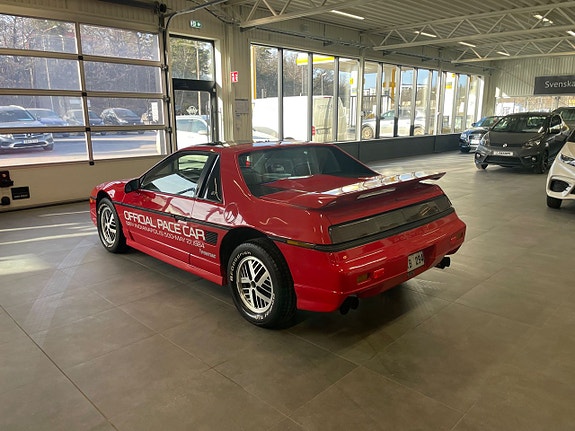 Pontiac Fiero 3 of 5
