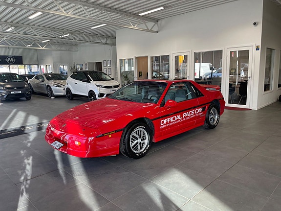 Pontiac Fiero 2 of 5