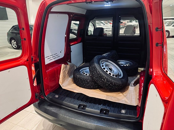 Volkswagen Caddy 6 of 11