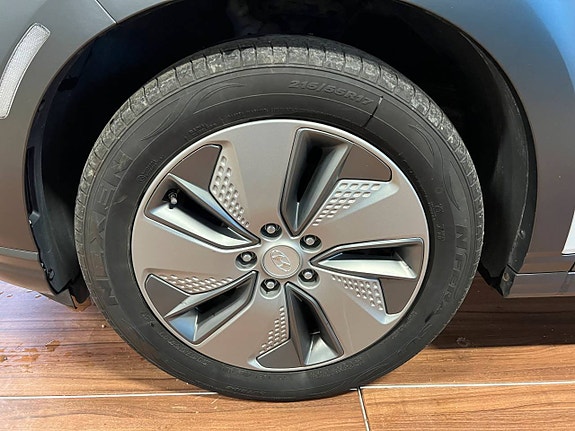 Hyundai Kona 11 of 11