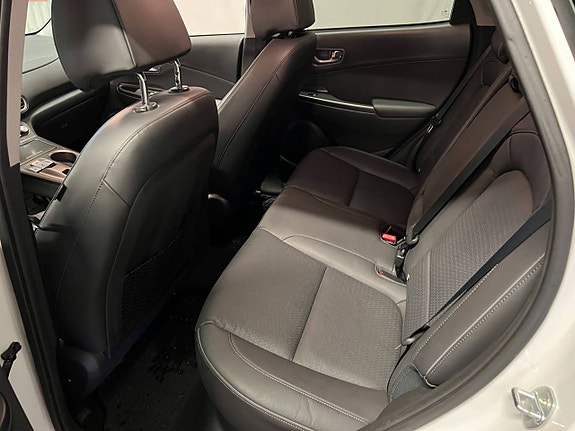 Hyundai Kona 4 of 5