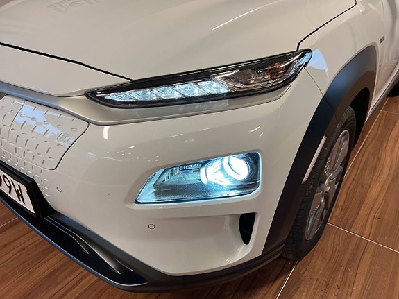 Hyundai Kona 10 of 11
