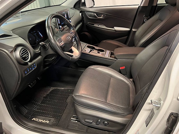 Hyundai Kona 3 of 5