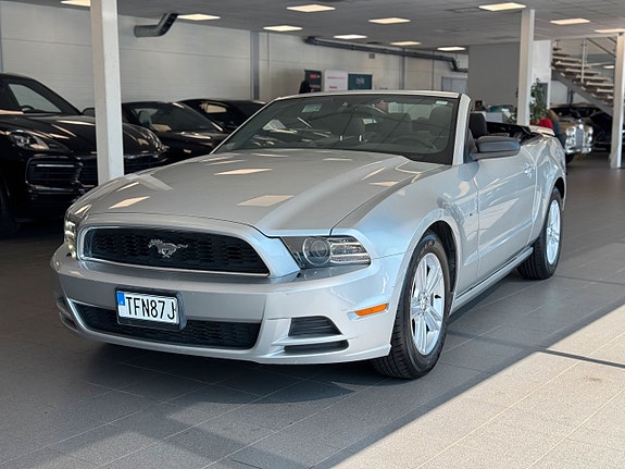 Ford Mustang 5 of 5