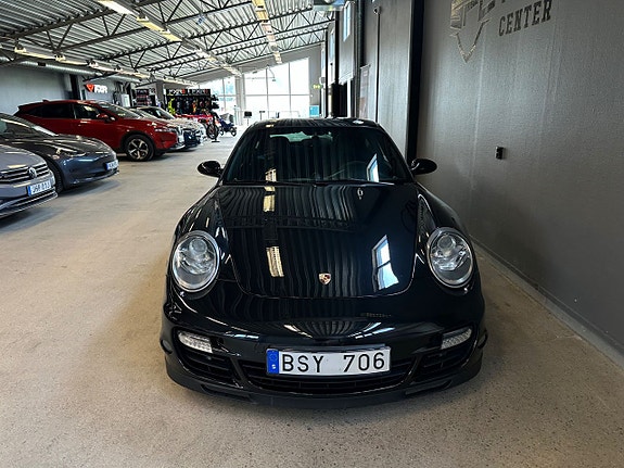 Porsche 911 Turbo 4 of 5