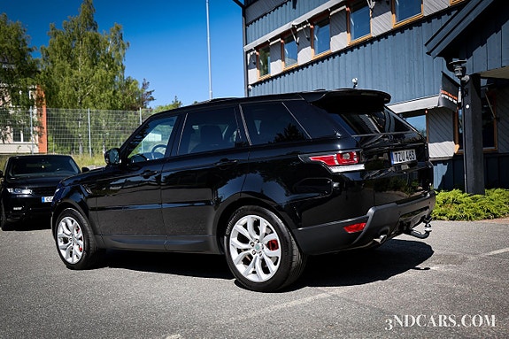 Land Rover Range Rover Sport 7 of 17