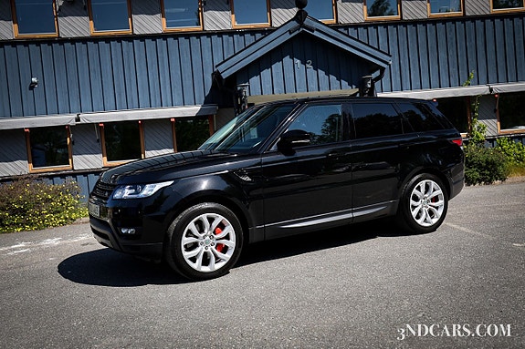 Land Rover Range Rover Sport 2 of 5