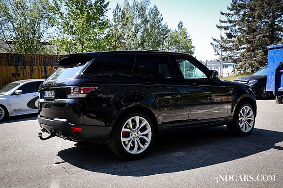 Land Rover Range Rover Sport 5 of 5