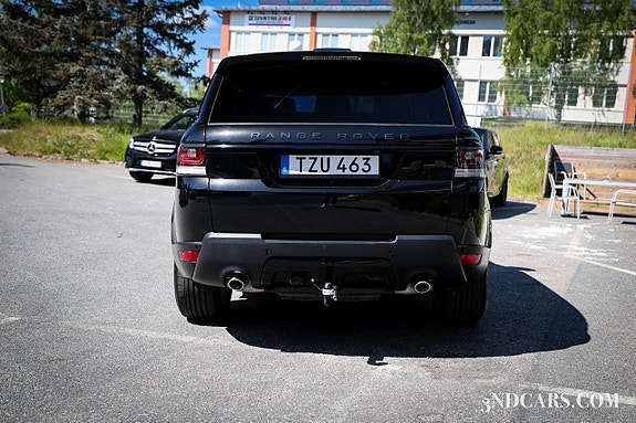 Land Rover Range Rover Sport 6 of 17