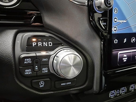 Dodge RAM 1500 12 of 15