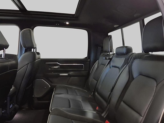 Dodge RAM 1500 14 of 15
