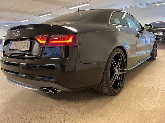Audi S5 8 of 27