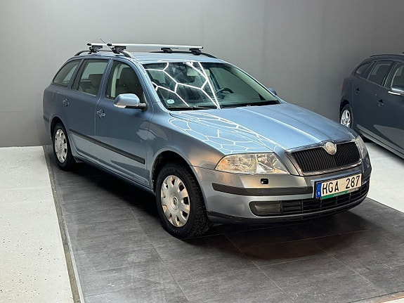Skoda Octavia 3 of 12