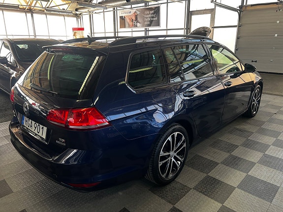 Volkswagen Golf VII 7 of 16