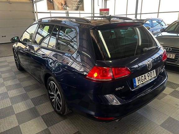 Volkswagen Golf VII 6 of 16