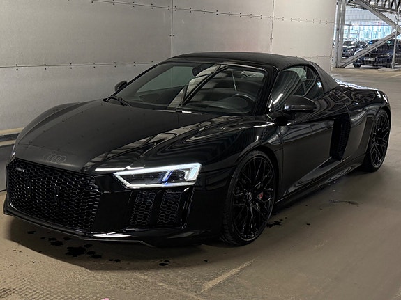 Audi R8 2 of 29