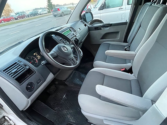 Volkswagen Transporter 6 of 10