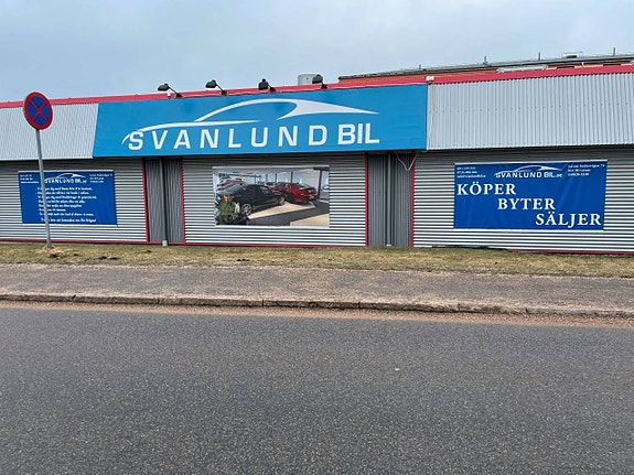 Volvo V70 3 of 4